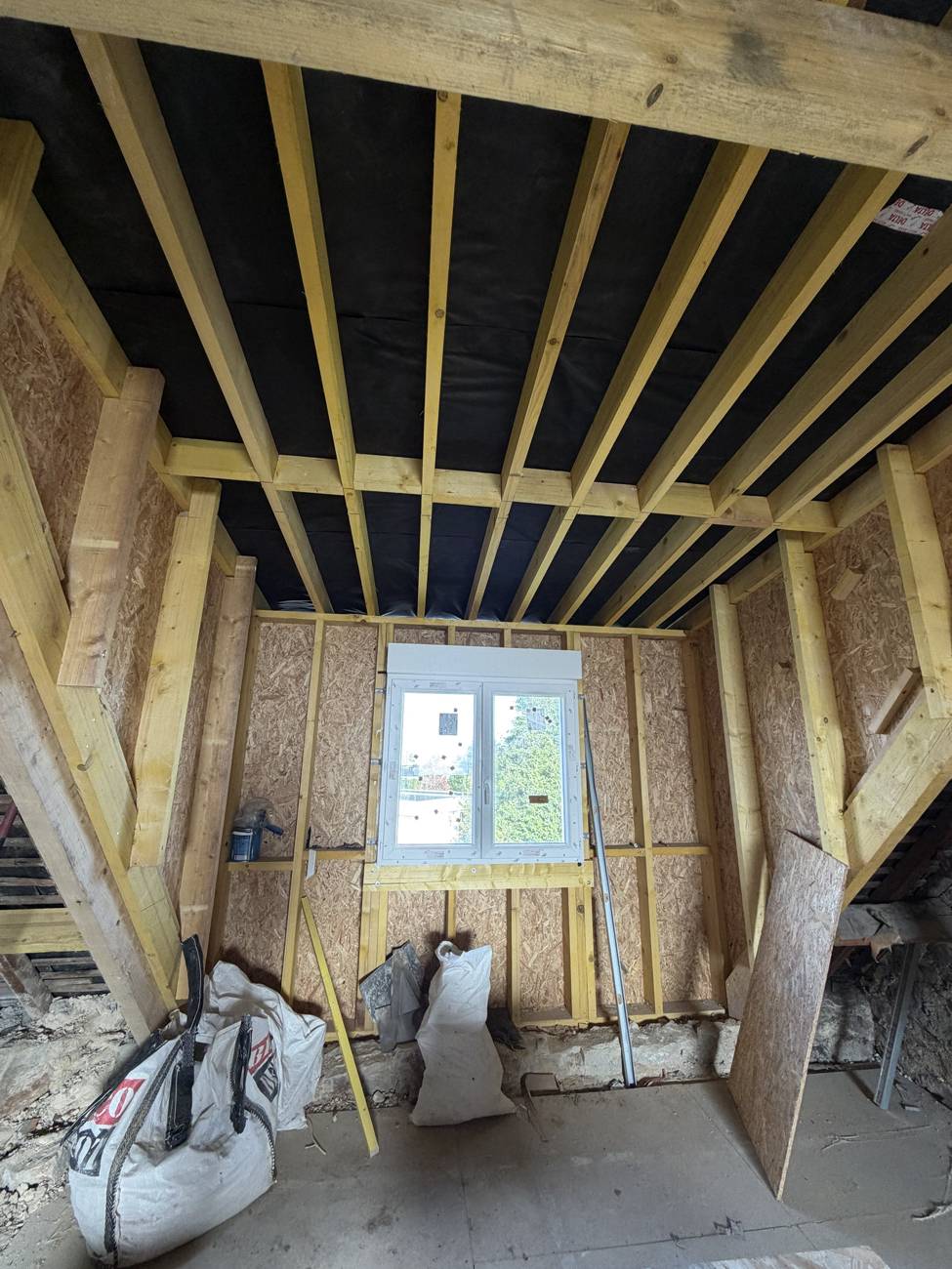 Lucarne, structure intérieure